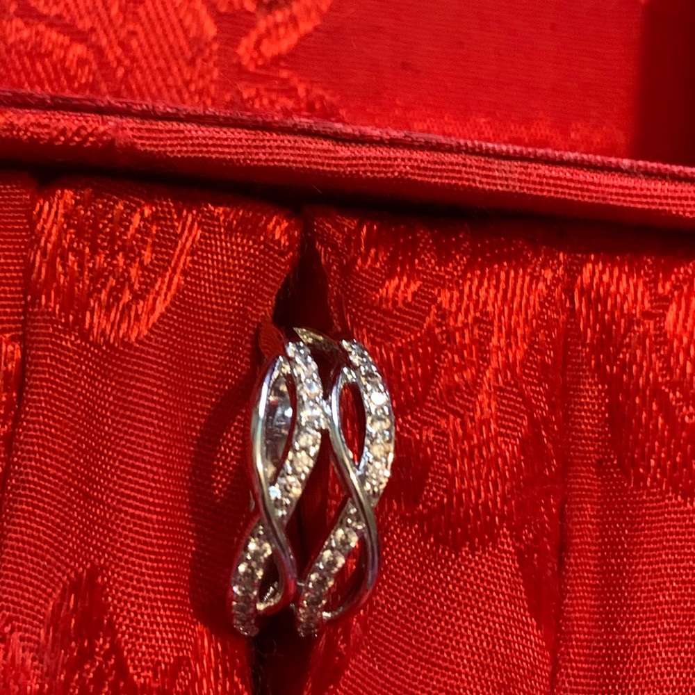 Ring(150$ up) add on free...